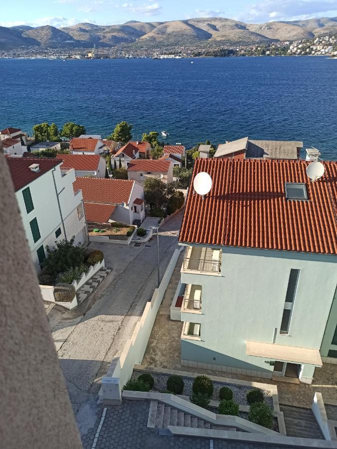 Apartment Kvesic Trogir Kültér fotó