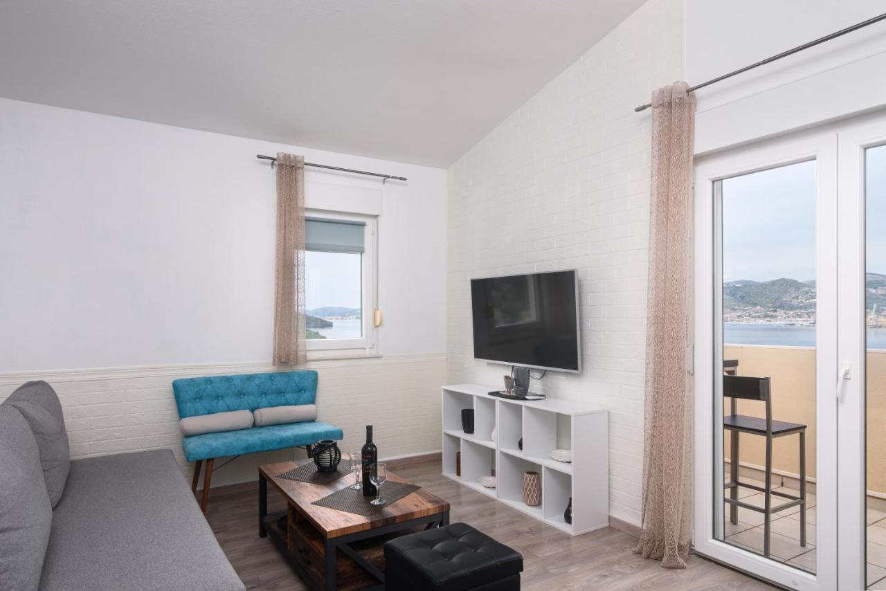 Apartment Kvesic Trogir Kültér fotó